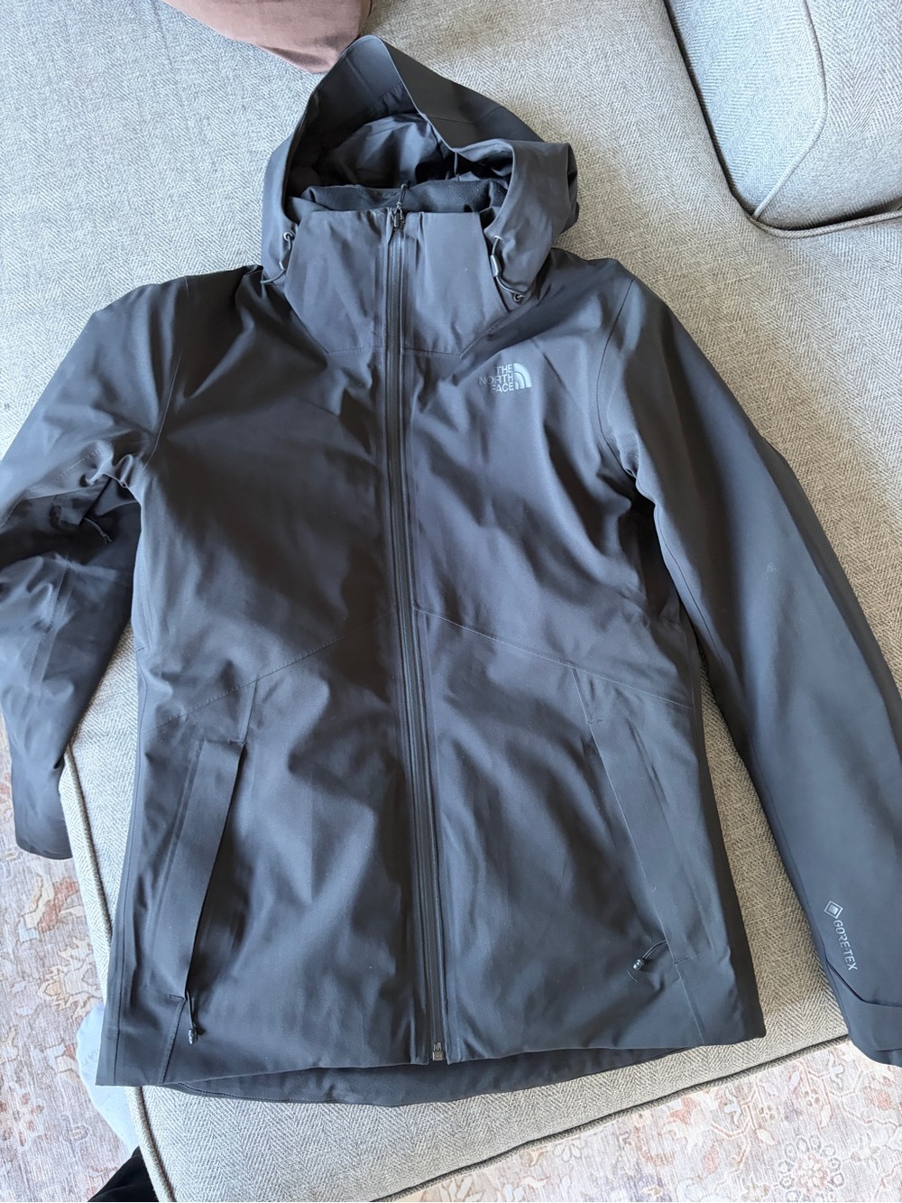 The North Face women’s Black gortex ski jacket - size SMALL
